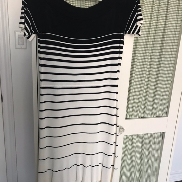 BCBGMAXAZRIA Black White Agnese Gradient Stripe Mid-length Cocktail Dress Large - Picture 5 of 14